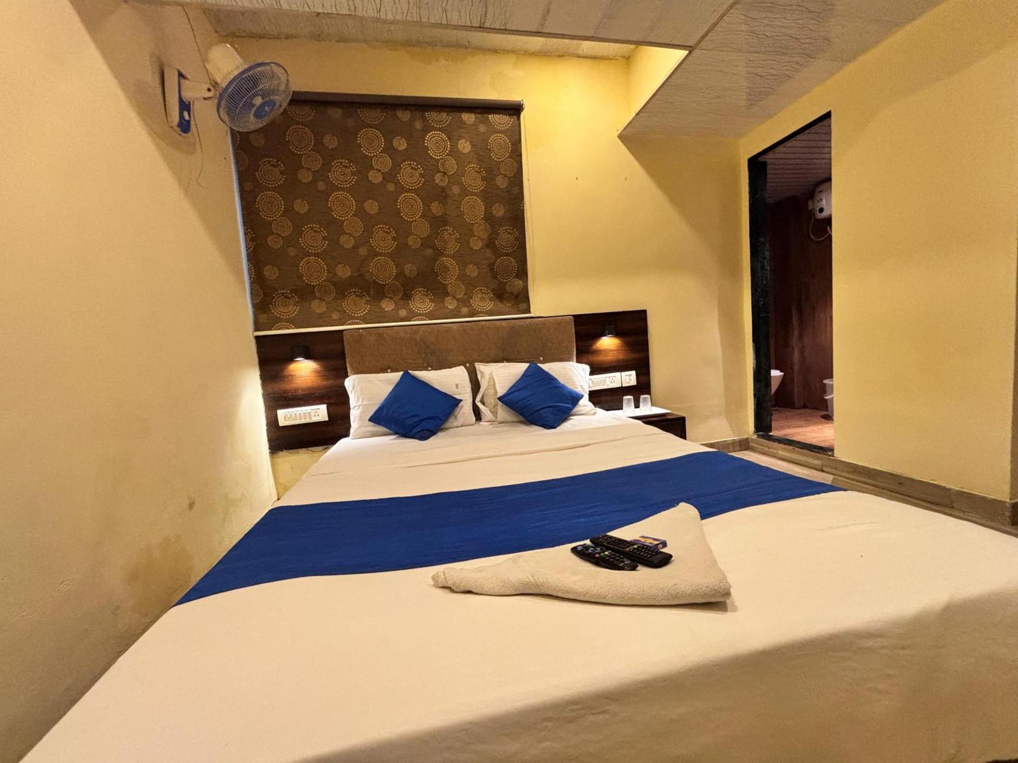Hotel Signature Inn - Mumbai, Mumbai